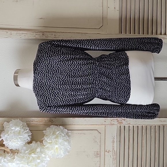 Zara black and white polka dot cinched waist front wrap top, women's size medium - Picture 6 of 9